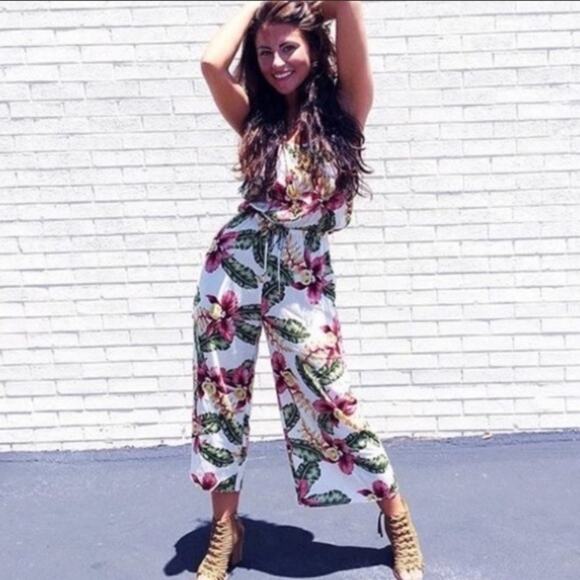 Show me your mumu Margaux playsuit aloha blooms - Picture 1 of 7